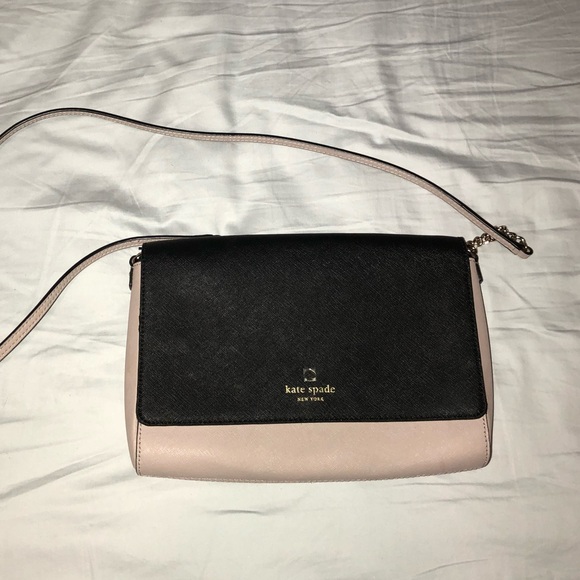 kate spade Handbags - Kate Spade Crossbody ♠️